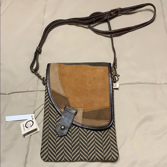 VAAN & Co Handbags - VAAN & CO crossbody bag